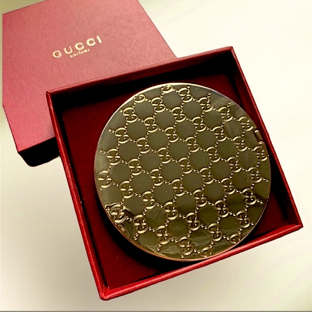 FLASH SALE🔥🔥NWT GUCCI LIMITED EDITION GUCCISMA MIRROR💗